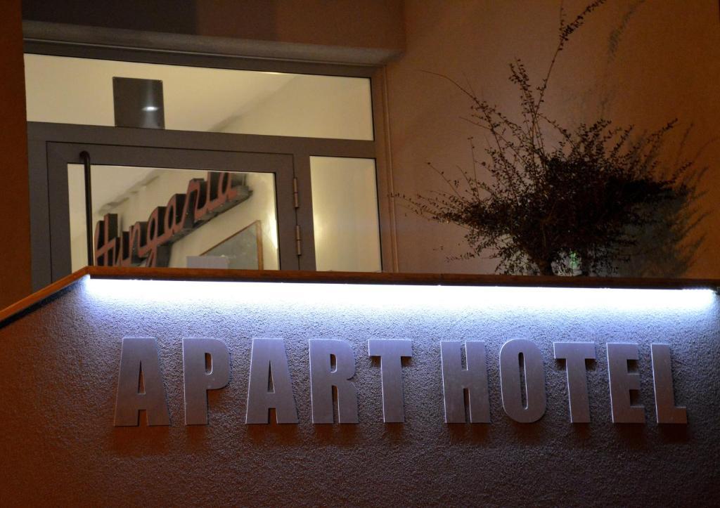 Residence Hotel Hungaria Градо Экстерьер фото